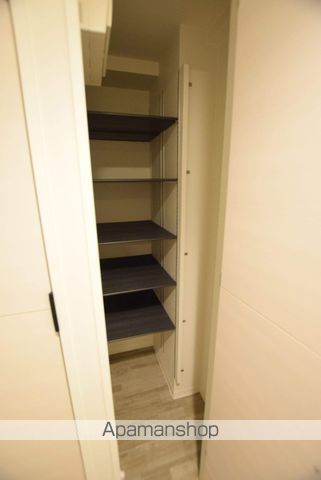 SーRESIDENCE近代美術館前の内装写真