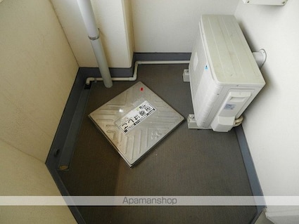 東京都文京区本駒込１丁目[1R/30.92m2]のバルコニー