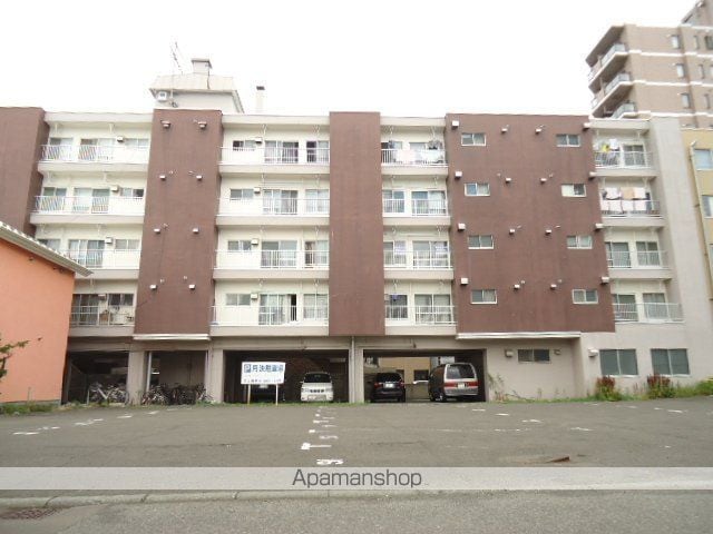 北円山コーポB棟の外観写真