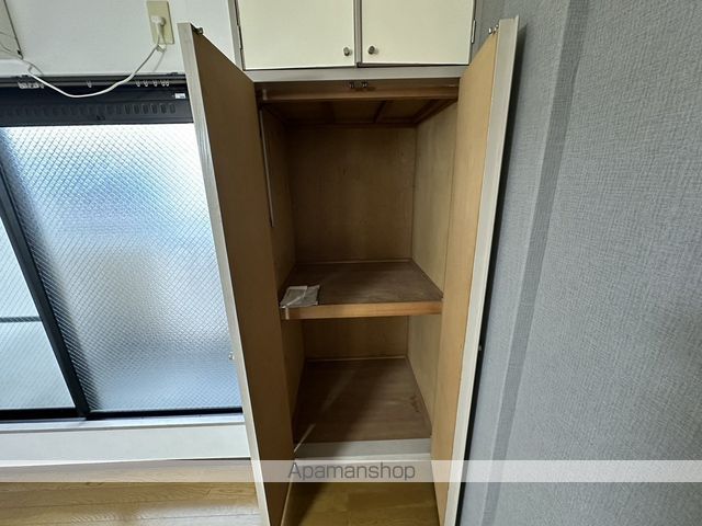 メイゾンVの内装写真