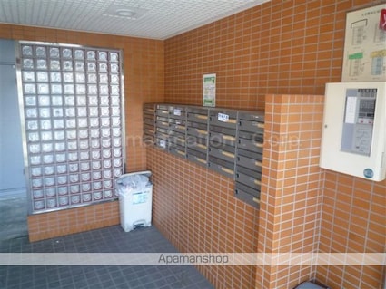 アムフルース２[1K/24m2]のエントランス