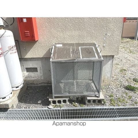 リバティア奥沢の玄関写真