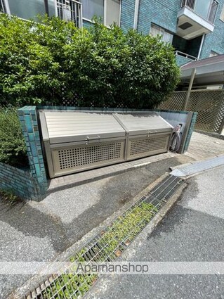 ビラ園生[3LDK/112.11m2]の共用部8