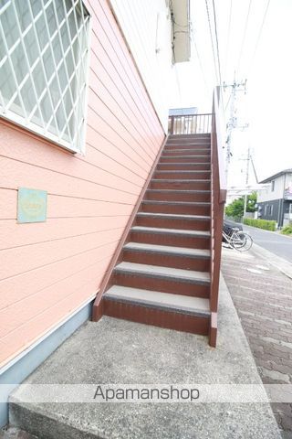 シャトレーIの玄関写真