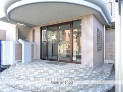 ロイヤルハーモニー[1K/26.5m2]のエントランス3