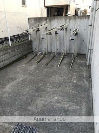 ＭＯＤＵＬＯＲ氷川台（モデュロール氷川台）[1K/22.48m2]の共用部2