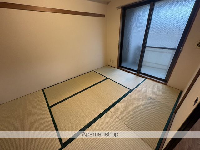 LAVITA谷塚駅前Iの内装写真
