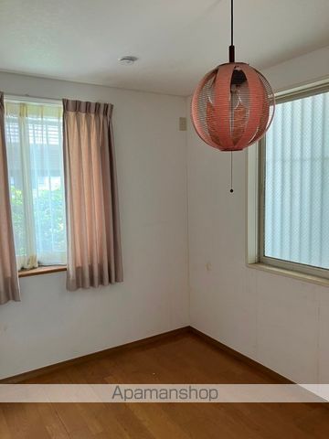 小田急電鉄小田原線 成城学園前駅 徒歩17分 3階建 築25年の内装写真