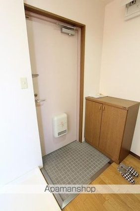 松本ビル（栗林）[1DK/36m2]の玄関