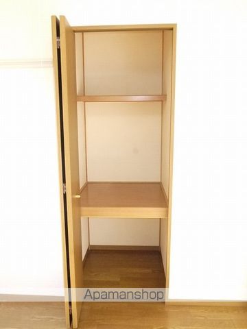 ハイカムール窪田の内装写真