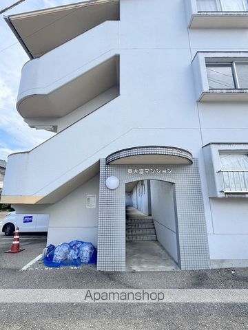 東大宮マンションの玄関写真