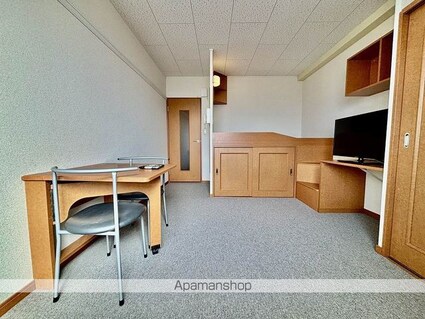 レオパレスレザン　かたおか[1K/23.18m2]のリビング・居間1