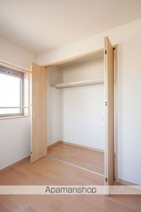 コンフォール[1LDK/47.86m2]の収納