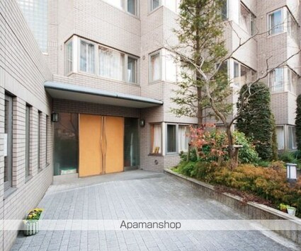 スタジオ明泉[1R/16.72m2]のエントランス1