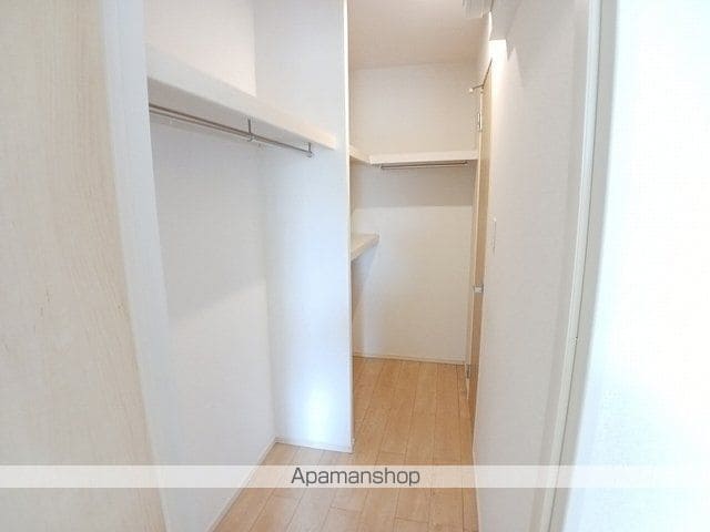 リアルエステートXIIの内装写真