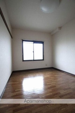 マーキュリーIIIの内装写真