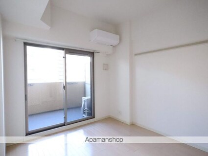 プレサンス泉アーバンゲート[1R/20.16m2]の内装1