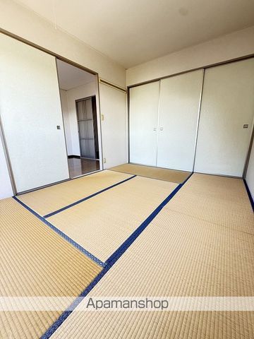フラワーコーポRの内装写真