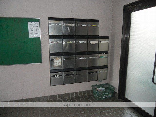 第5サンビレッジ泉水の玄関写真