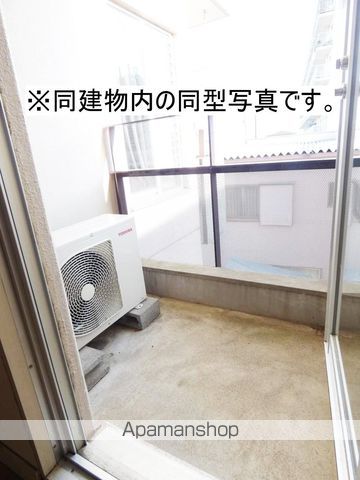 和地山ロイドアパートの内装写真