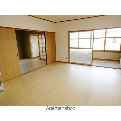 村田貸室の内装写真