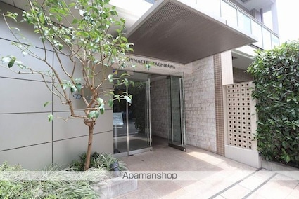 東京都立川市曙町３丁目[1K/30.73m2]のエントランス