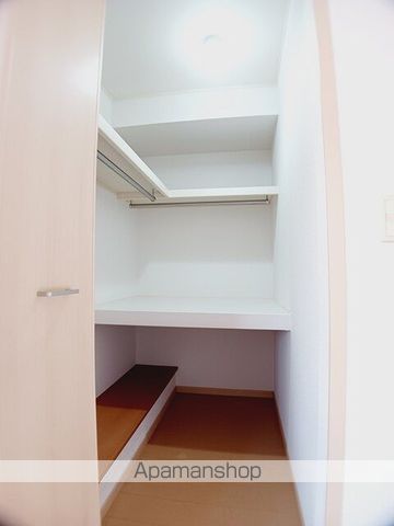 ヴェルドミール Iの内装写真