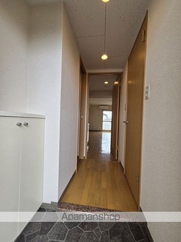 リードアヴニールの内装写真