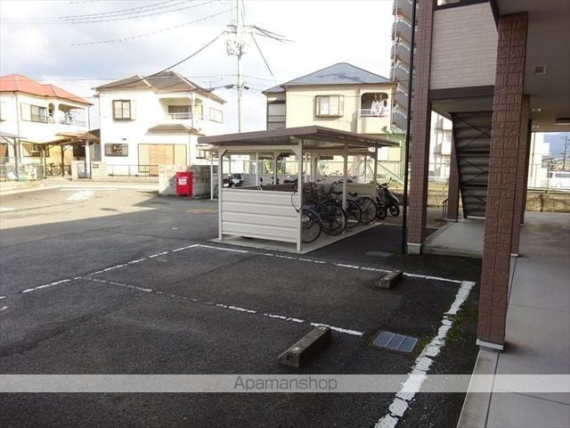 和歌山県岩出市西国分[1K/28m2]のエントランス