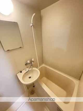 東京都世田谷区下馬２丁目[1K/20.3m2]のバス