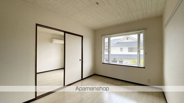 クレセント松新の内装写真