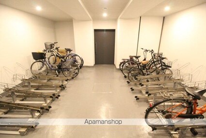 メイクスデザイン新宿[2DK/40.65m2]の外観3