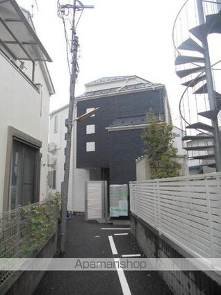 東京都立川市羽衣町１丁目[1R/12.53m2]のエントランス
