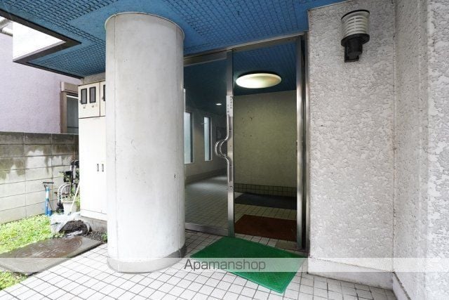 ウィズ末広の玄関写真