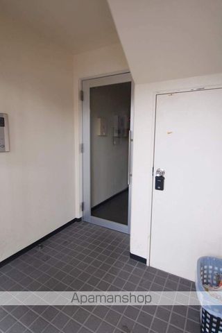 イルミナーレ南郷の玄関写真