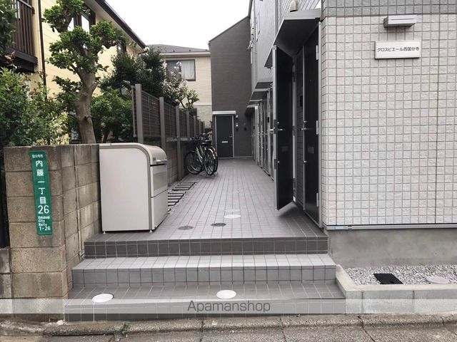 グロスピエール西国分寺の玄関写真