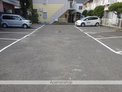 和歌山県和歌山市塩屋３丁目[2DK/35.3m2]の駐車場1