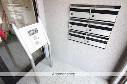 ミレニューム２１[2LDK/54.31m2]のエントランス