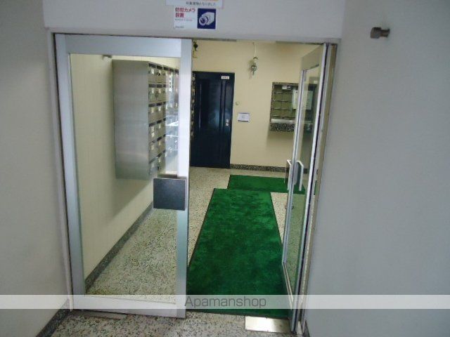 札幌ニュースカイマンションの玄関写真
