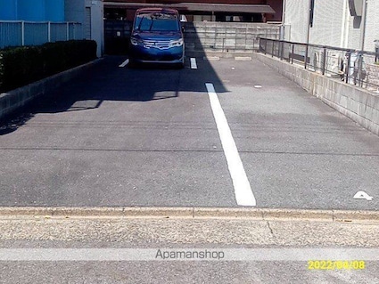 レオパレス上名古屋東[1K/19.87m2]の駐車場