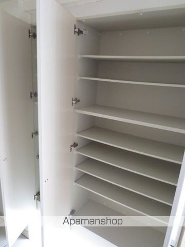クレステージS6W12タワーの内装写真