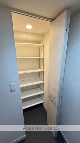 プレサンス堺筋本町駅前の内装写真