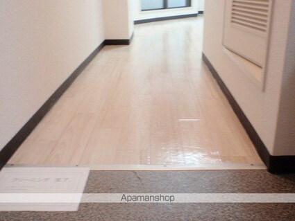 インペリアル赤坂フォーラム[1R/13.78m2]の玄関