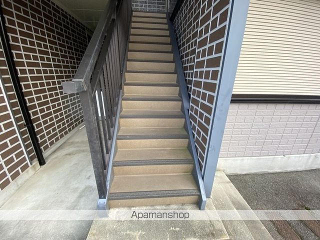 ジョイス広畑2の玄関写真