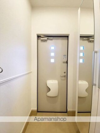 フォレスト　Ｂ[1LDK/50.01m2]の玄関