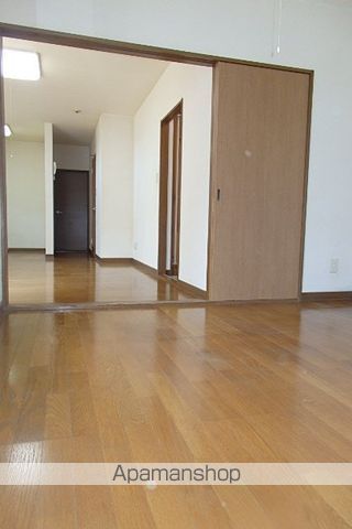 グリシーヌSの内装写真