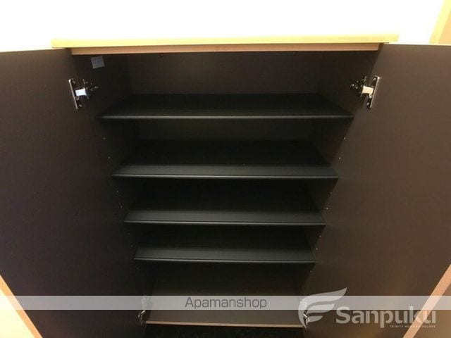 グローリーアースの内装写真