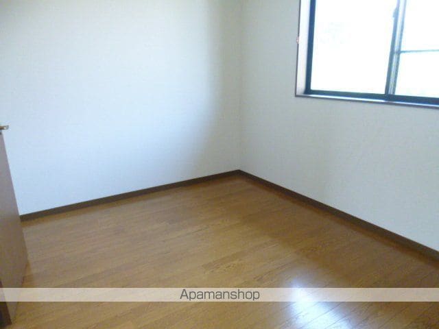 detached 東京都立川市柴崎町１丁目20-20

地図を見る