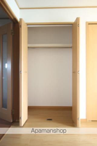 コントラーダAの内装写真