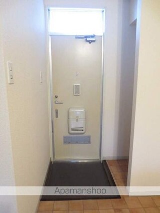 ジェネスハイツ　Ａ棟[1K/26.94m2]の玄関